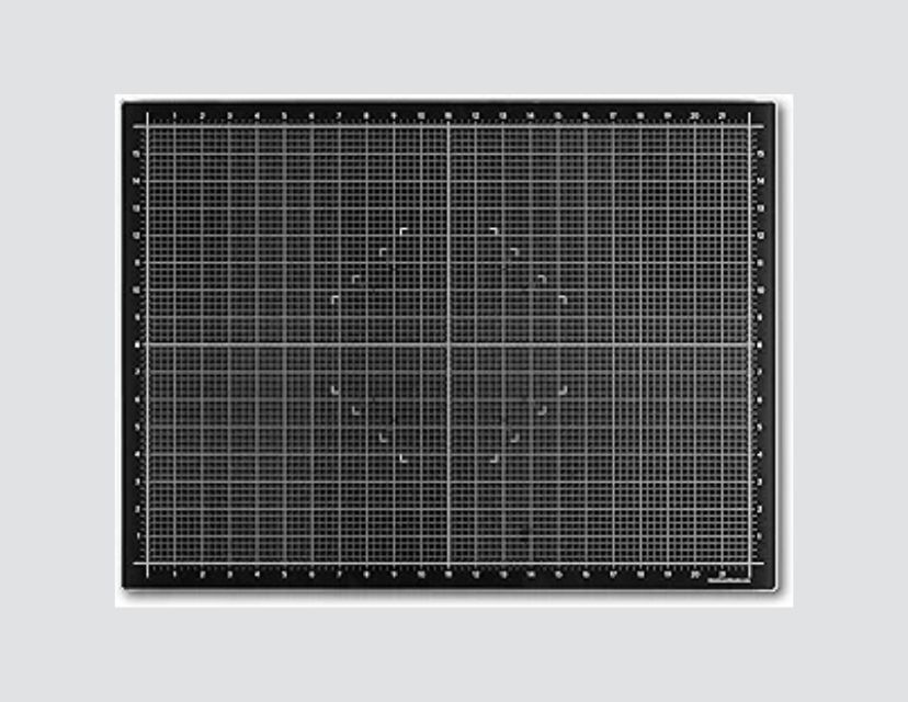 GLASSBOARD STUDIO Magnetic Mat