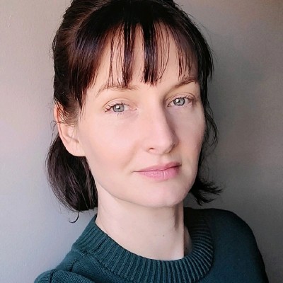 Jennifer Bates