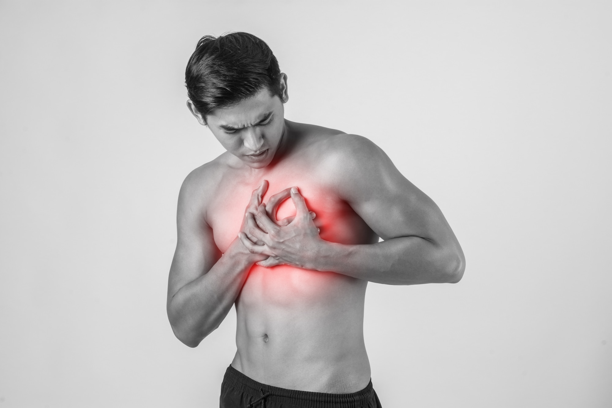 Representación del dolor en el pecho, una señal importante del riesgo cardiovascular que debes vigilar. Representación del dolor en el pecho, una señal importante del riesgo cardiovascular que debes vigilar.