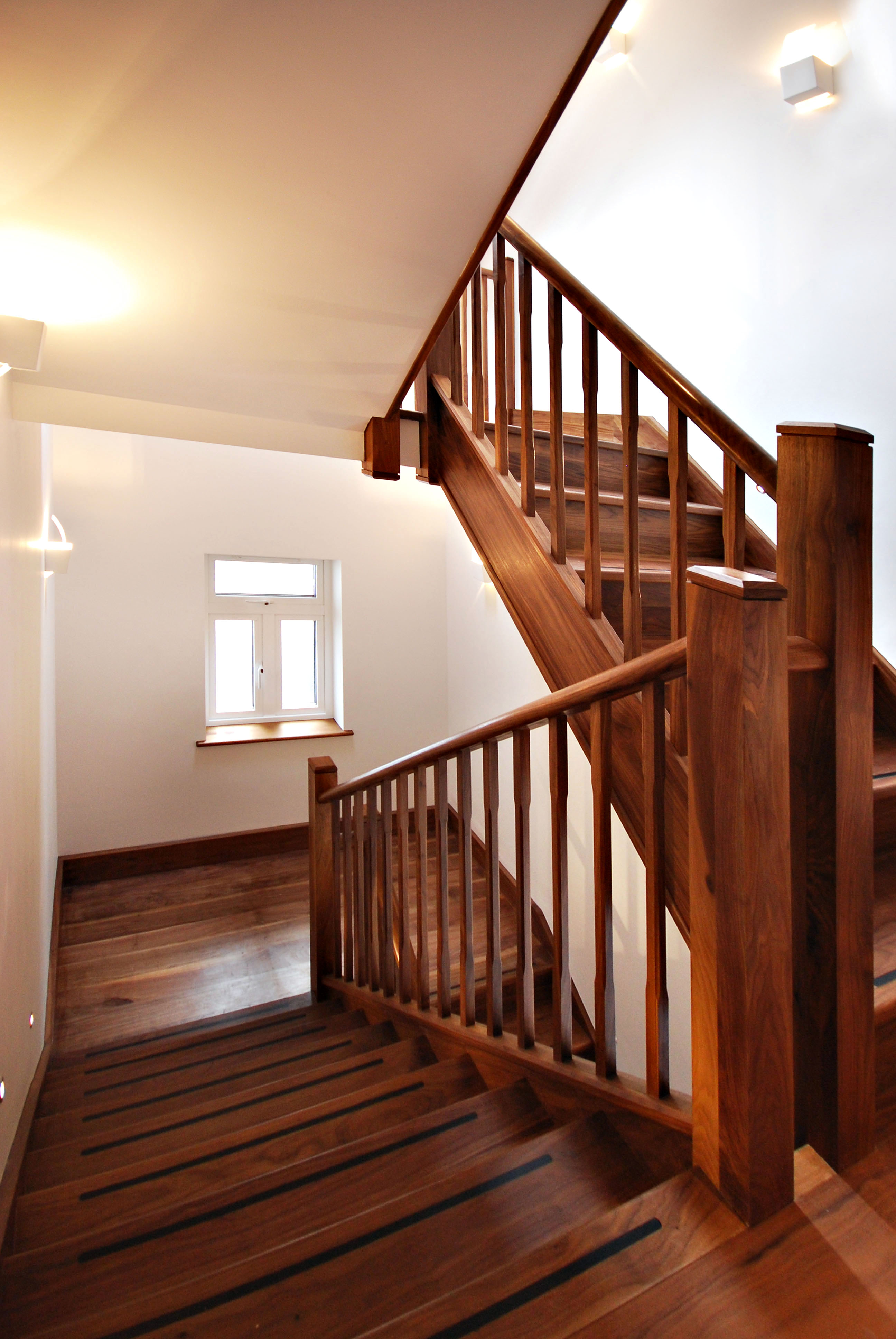 walnutstaircases walnutstaircases