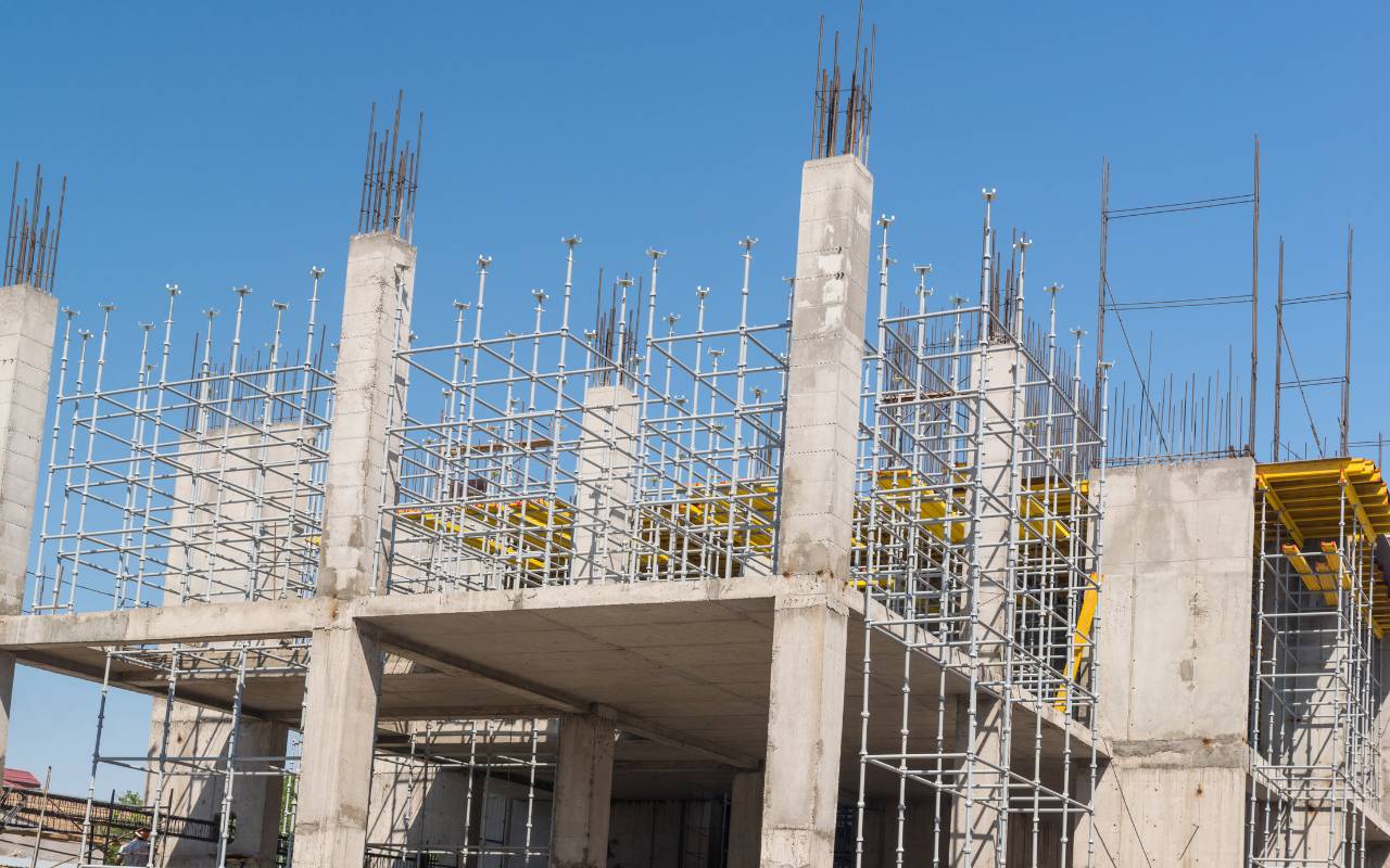 Perfecting Concrete: The Art of Foundation Curing
