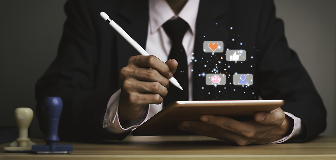 Tablet with pen and social media notifications 
