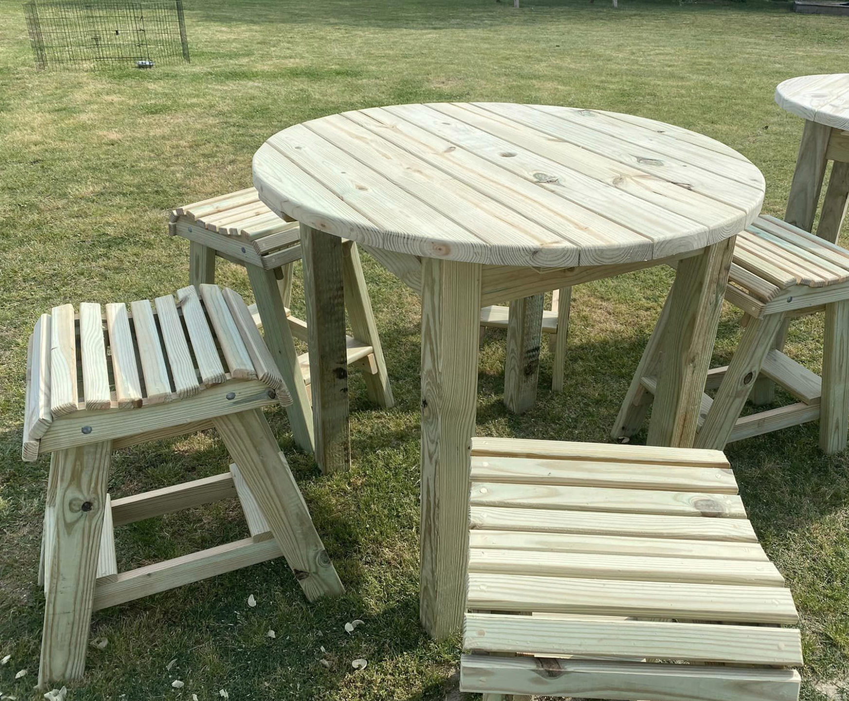 wooden spools read description - Outdoor Furniture Sets - Dayton, Ohio, Facebook Marketplace