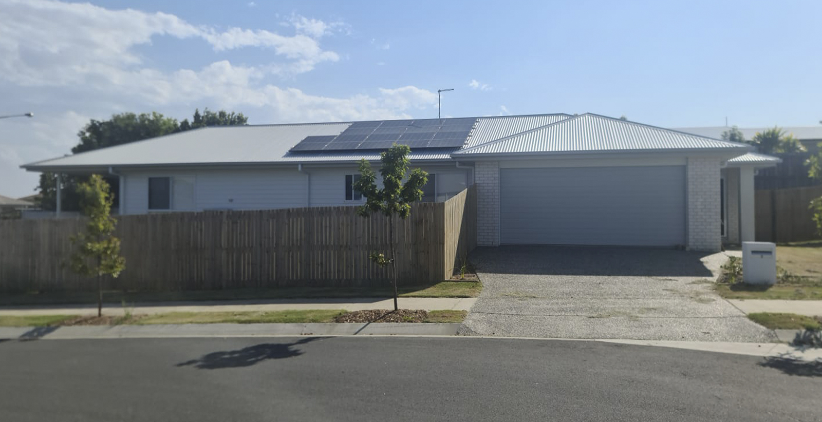 <p><strong><span style="color: var(--black); font-family: Poppins, sans-serif">IPSWICH</span></strong></p>