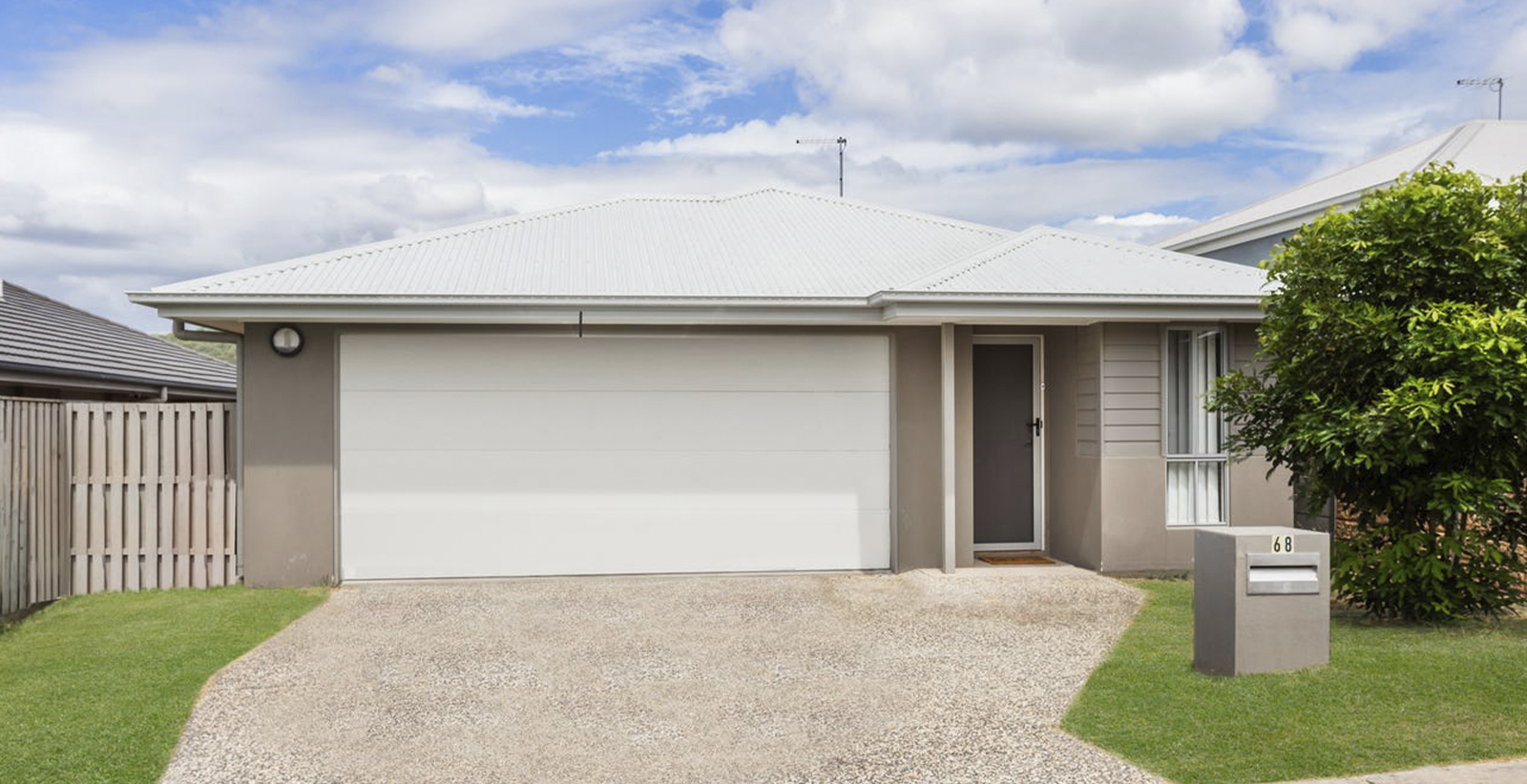 <p><strong><span style="color: var(--black); font-family: Poppins, sans-serif">IPSWICH</span></strong></p>