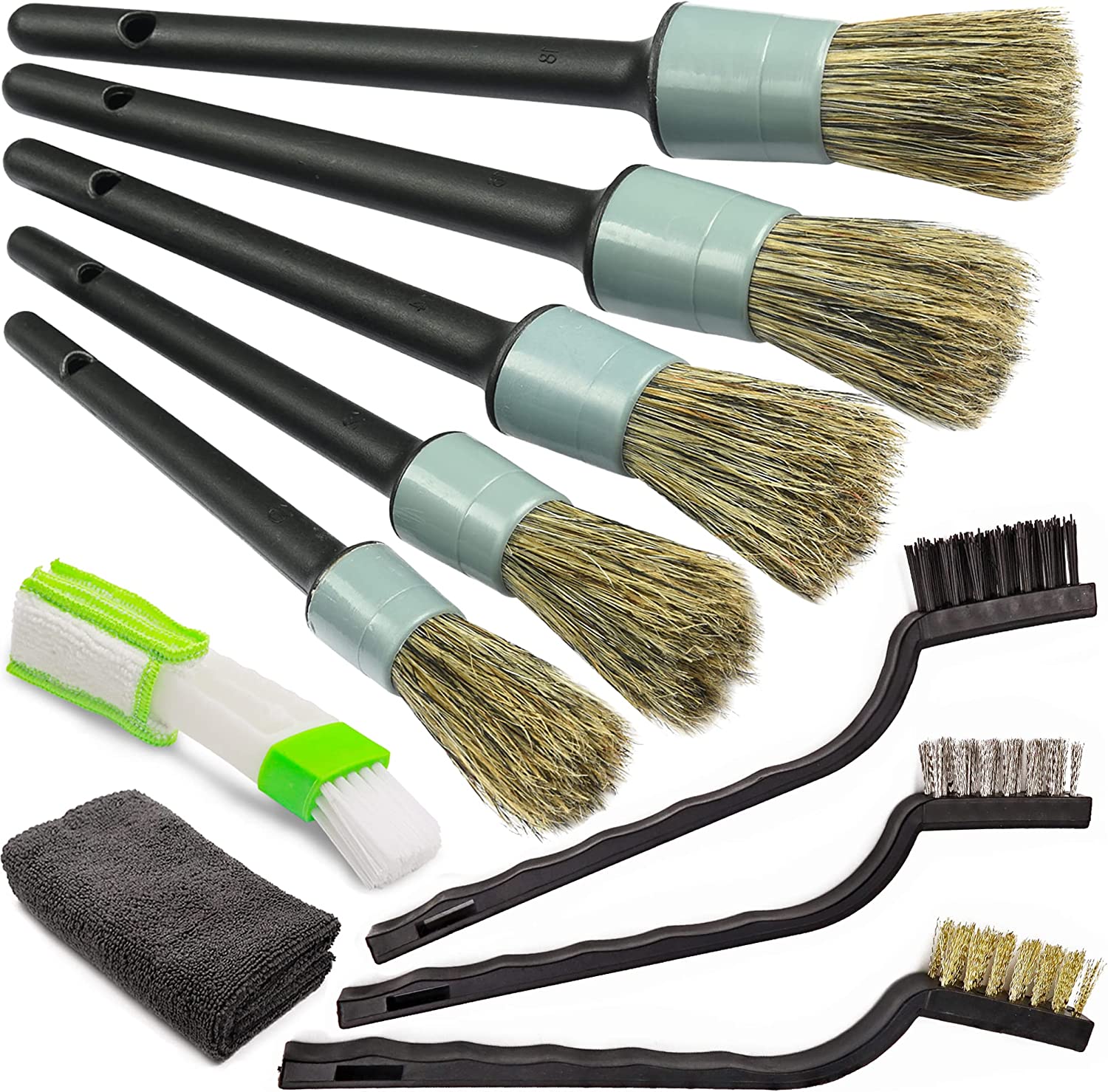 4. Detailing Brush: 