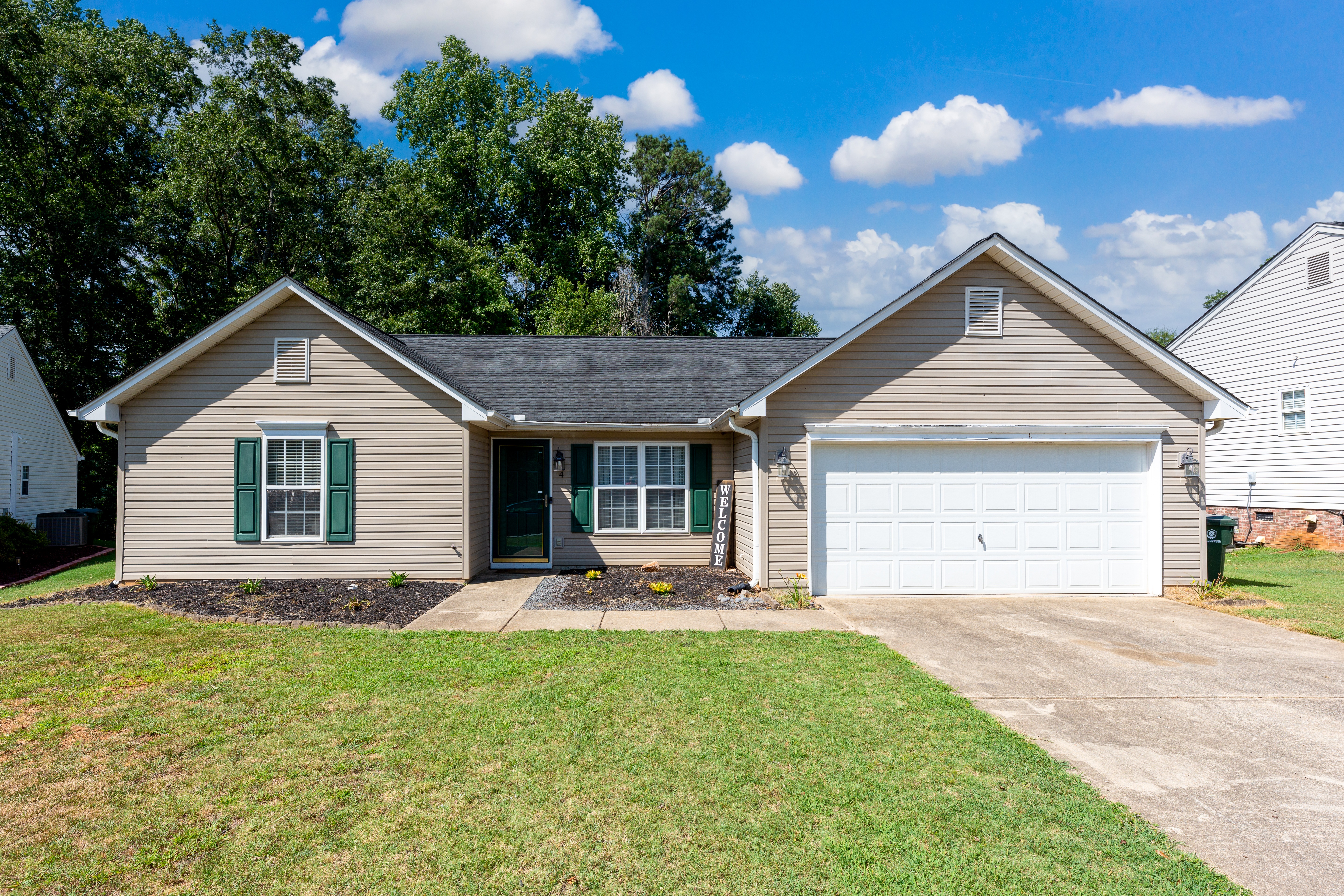 4 Headwater Ct