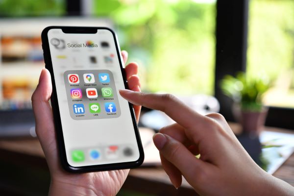 5 Ways to Attract New Real Estate Leads Using Social Media
