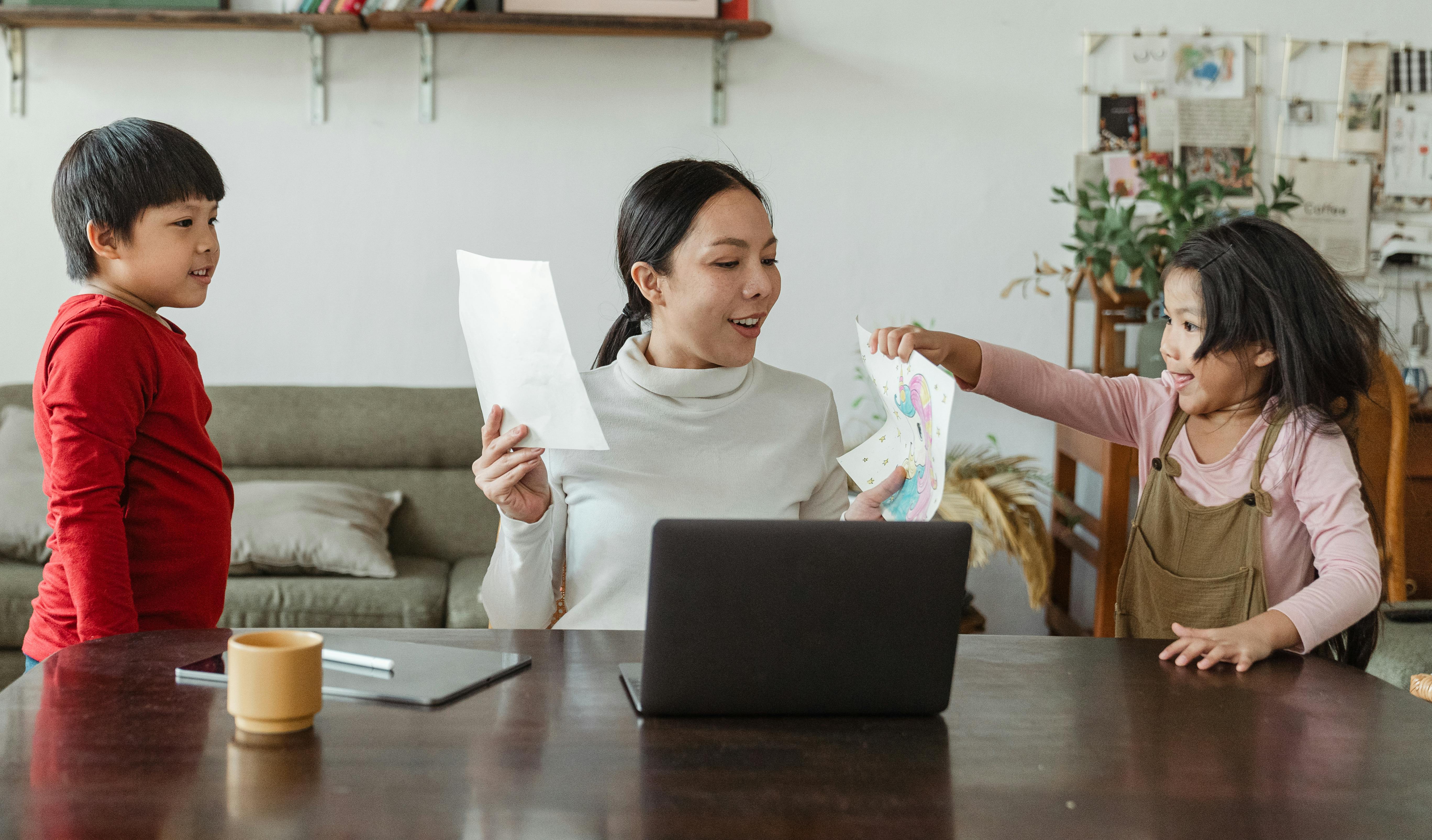 Parenting Hacks for Busy Moms: Time-Saving Tips and Tricks