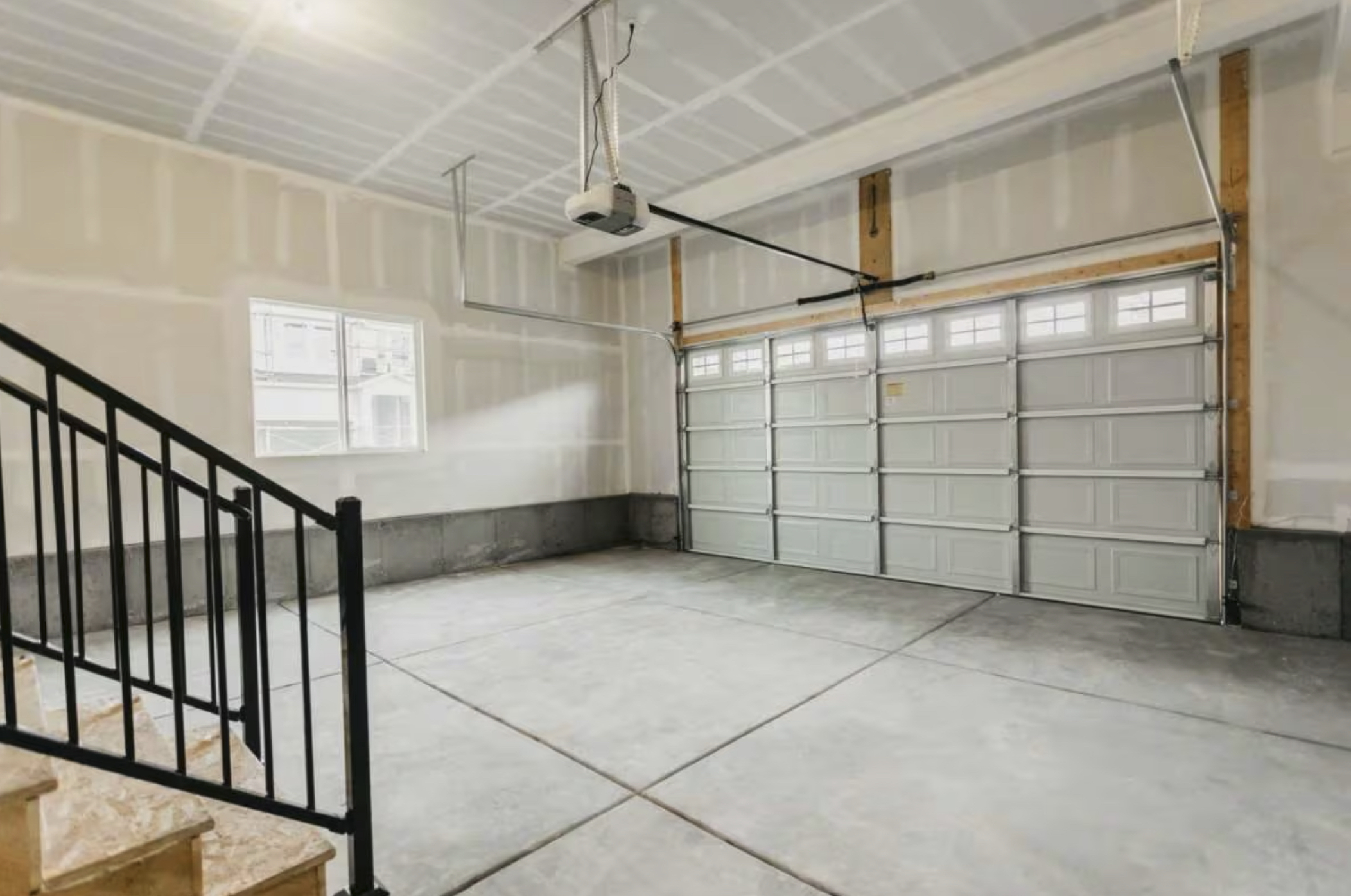 Kitchen & Living Area