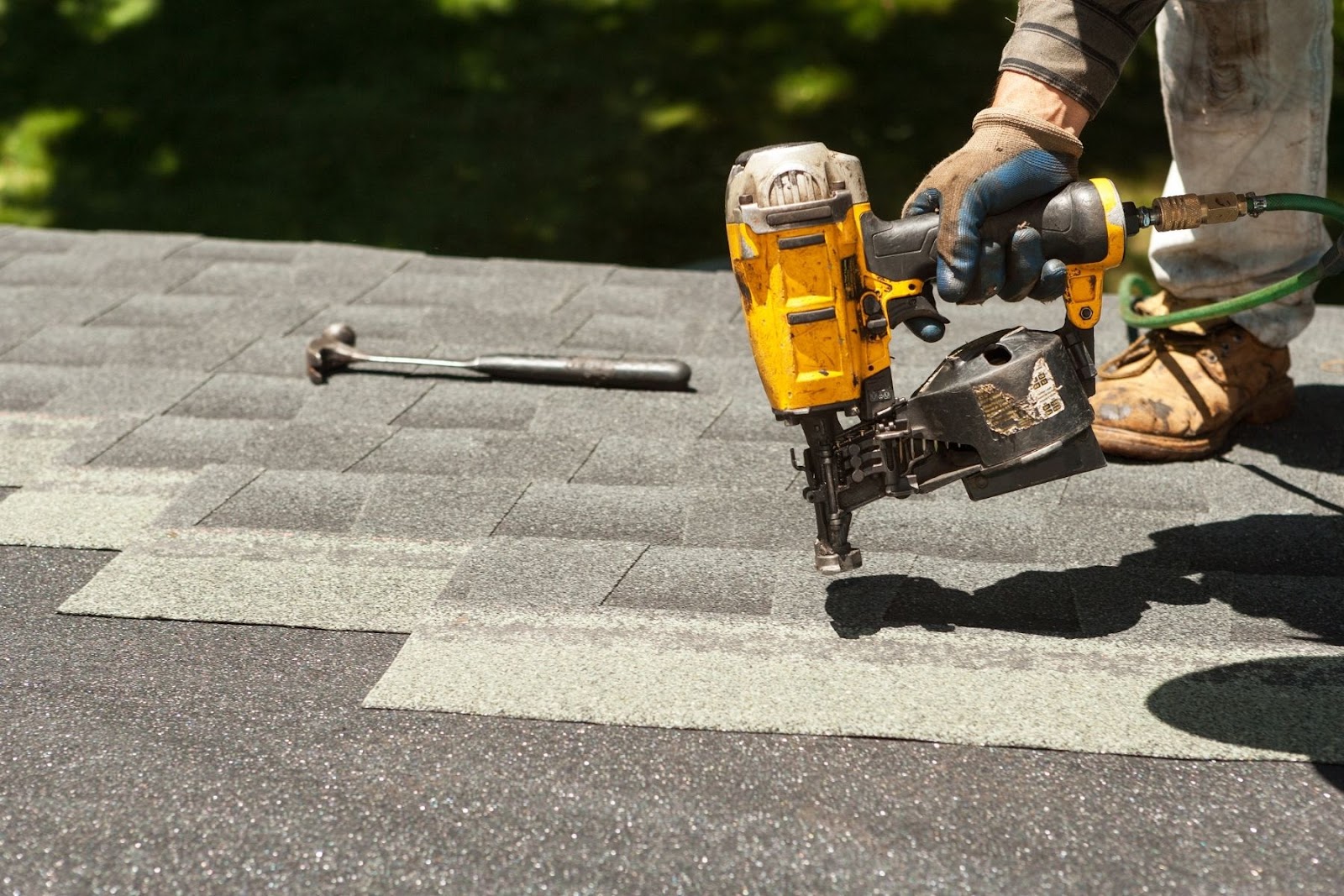 fixing roofs in MA