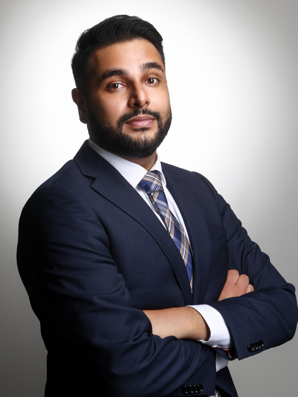 LinkedIn headshot Los Angeles executive