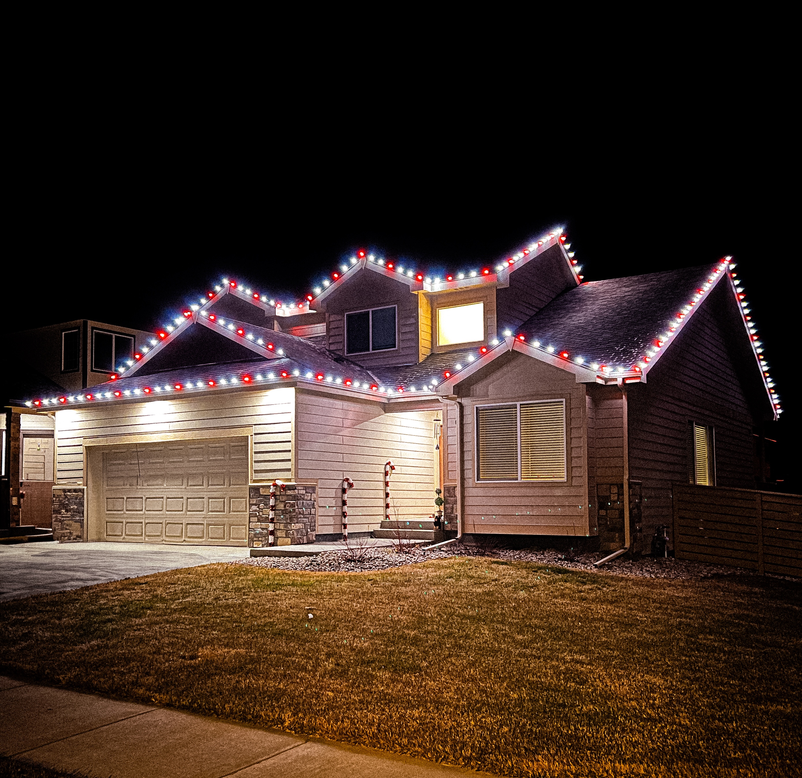 Cool white and red holiday lighting professional service