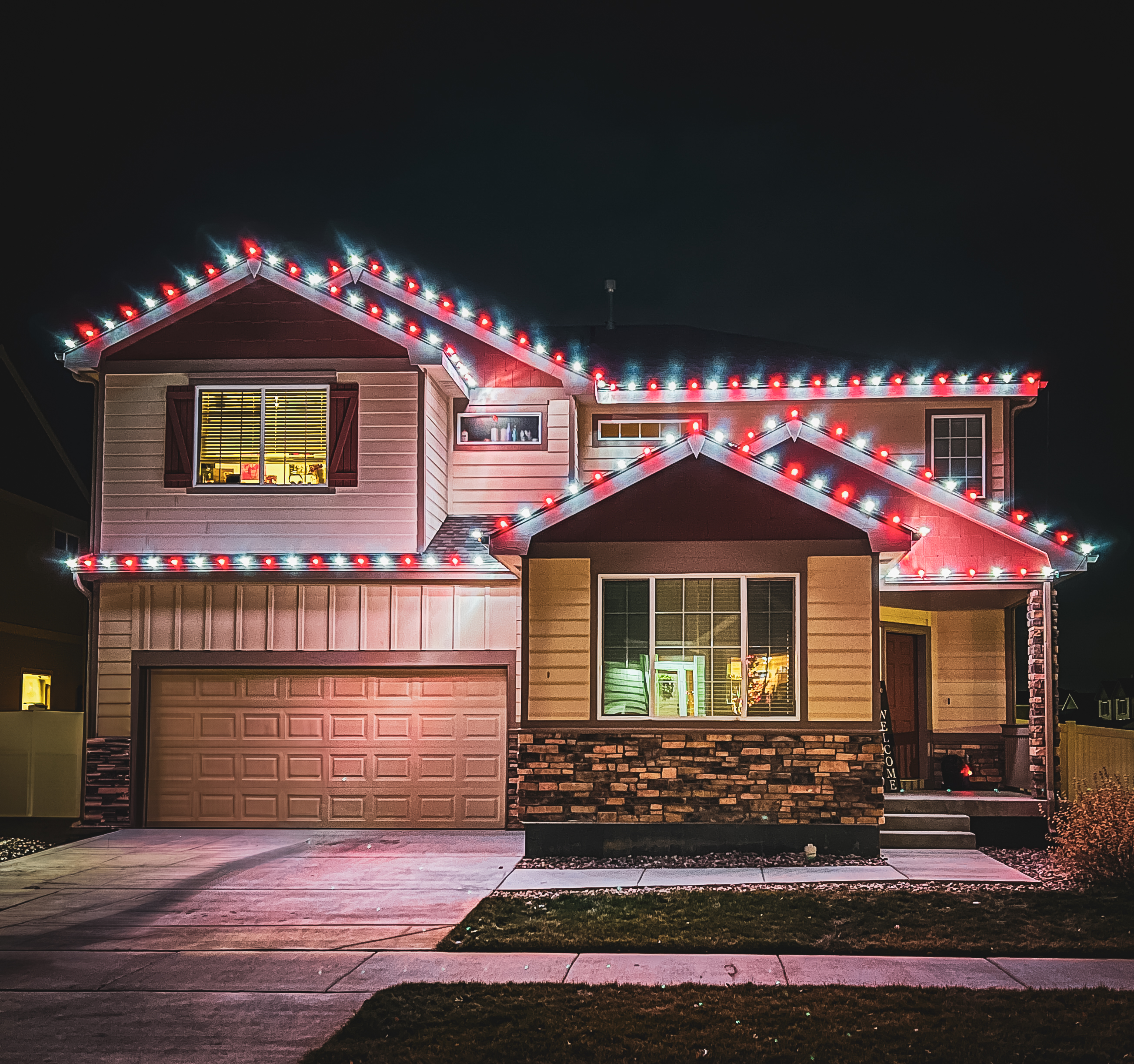 Cool white and red Christmas lights Fort Collins area