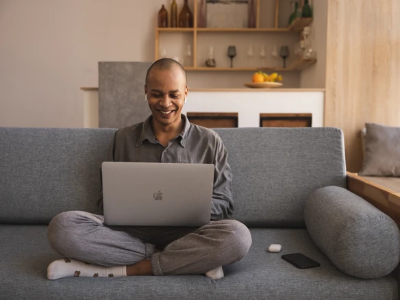 Say Goodbye to Office: How to Succeed as an Entrepreneur in a Remote Work World