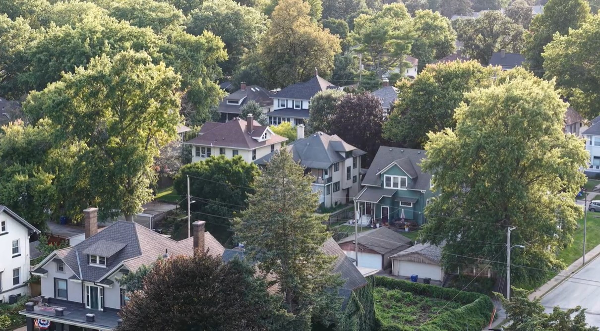 davenport iowa homes