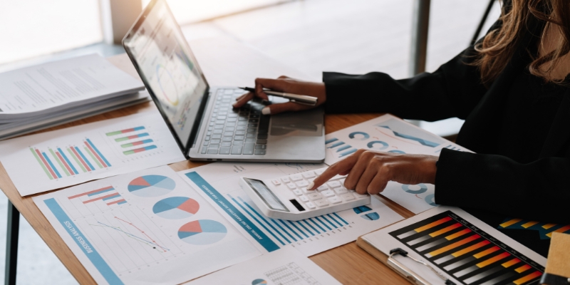 Mastering Your Money: Financial Education Services