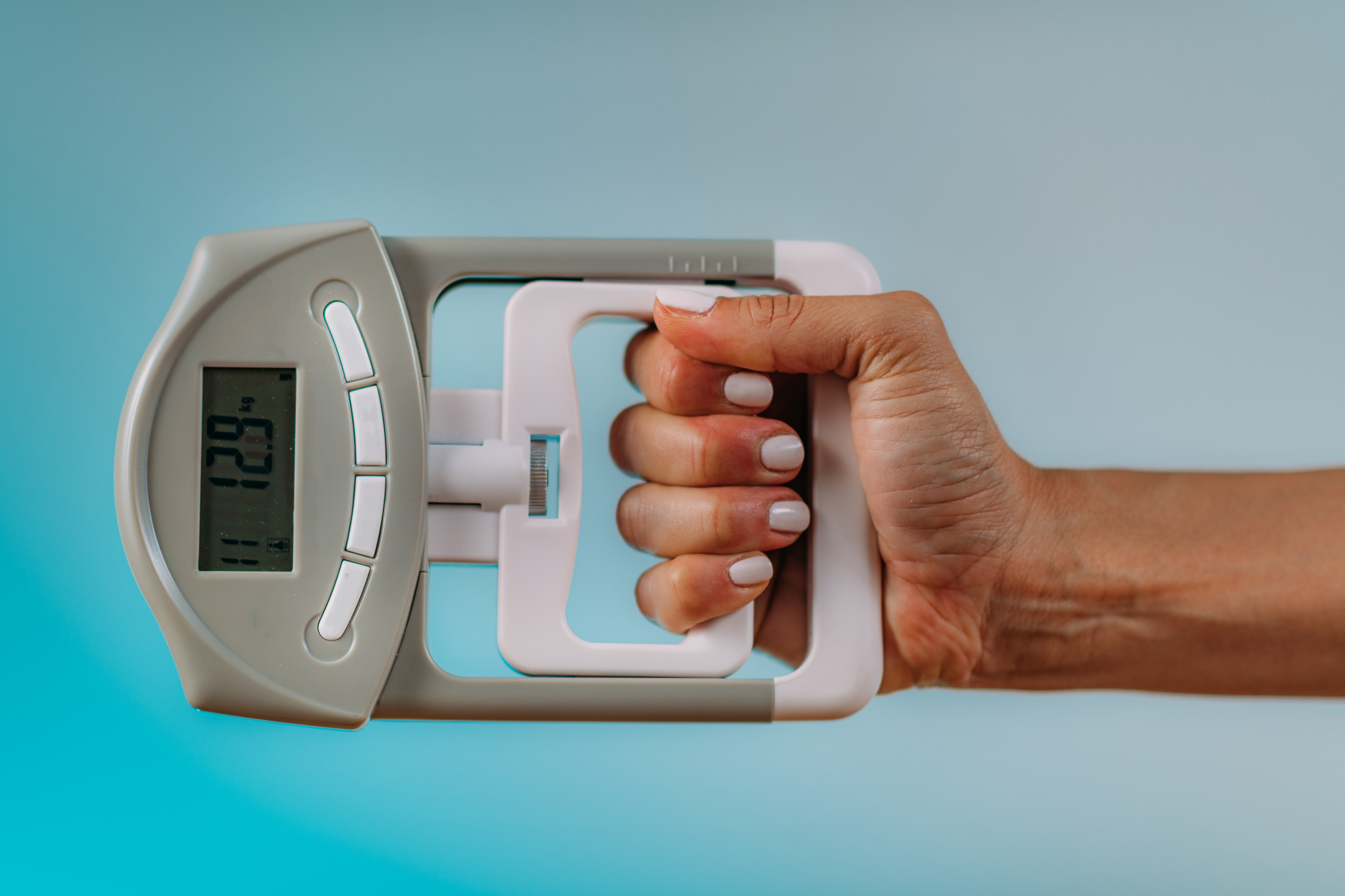 Grip Strength Reveals Heart, Bone & Brain Health! (Shocking Results!) Grip Strength Reveals Heart, Bone & Brain Health! (Shocking Results!)