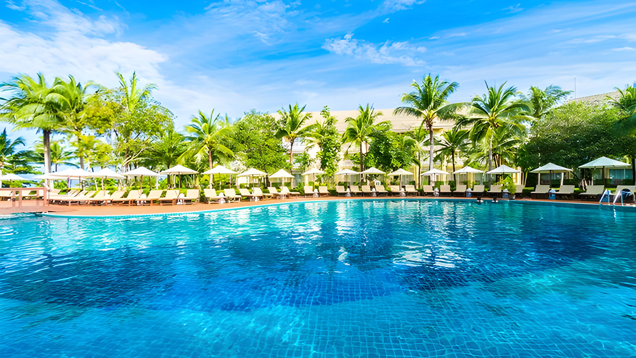 Pool building experts Tulsa