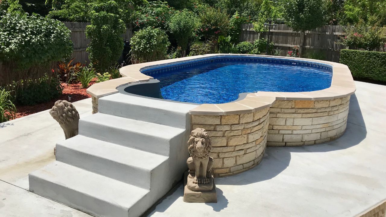 custom swimming pool contractor