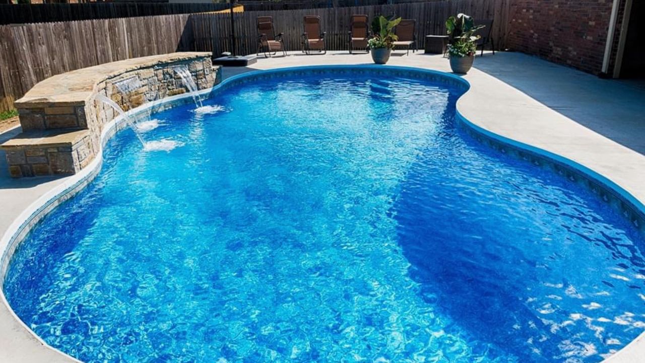 custom pool construction