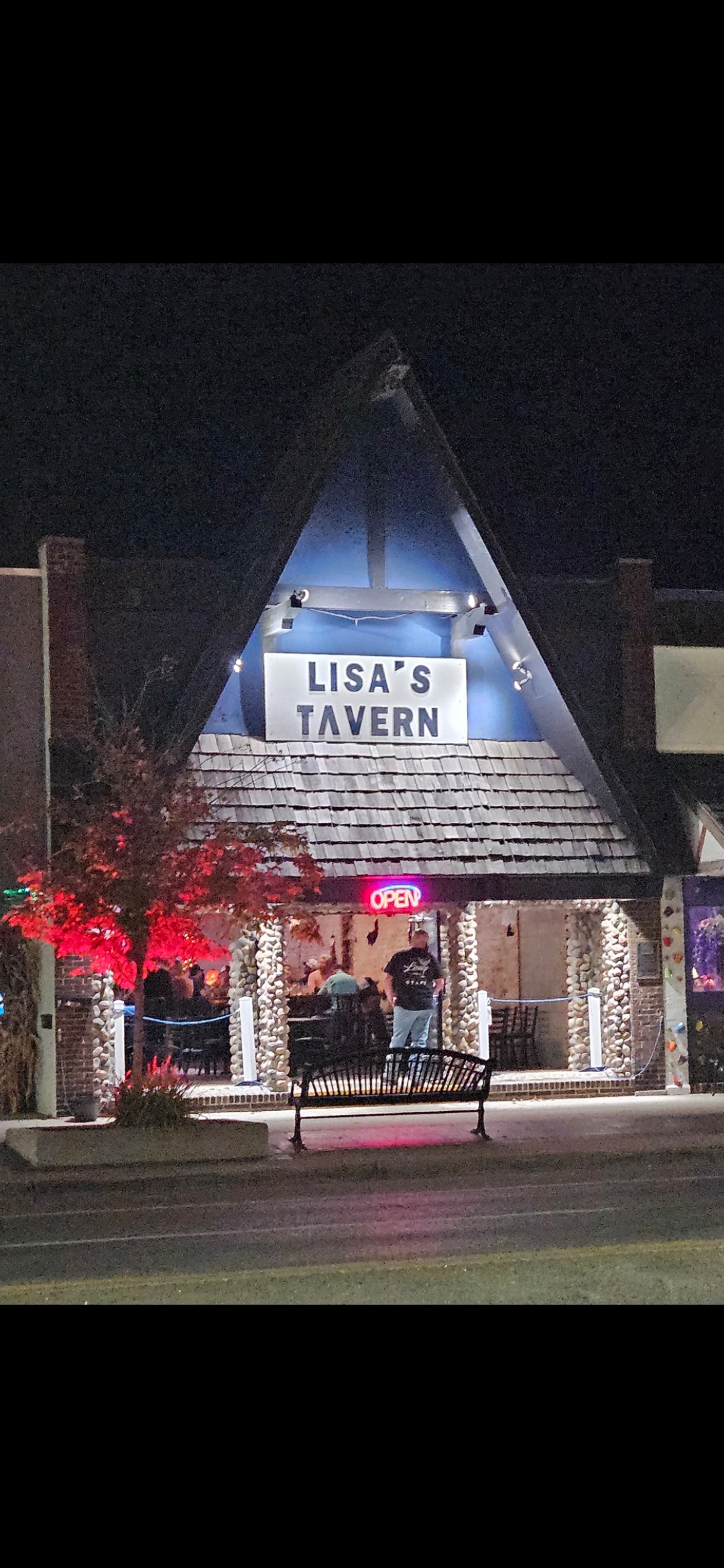 Lisa's Tavern from Main Street