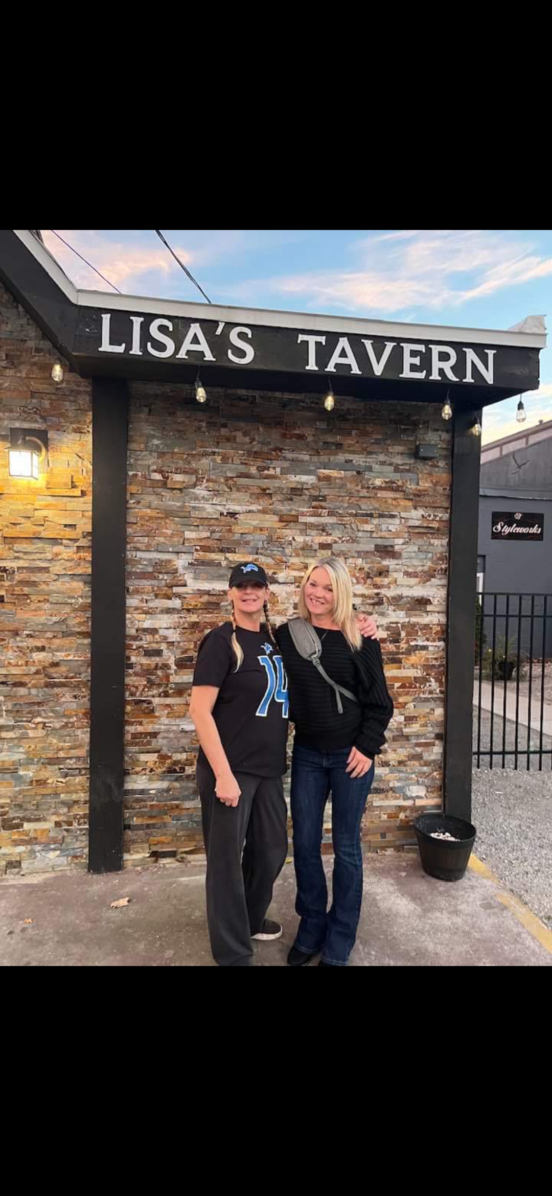 Lisa's Tavern Owners