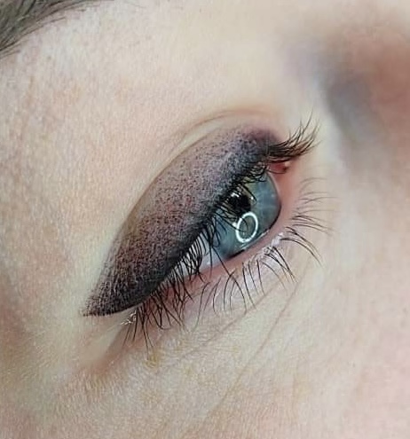Eyeliner Tattooing