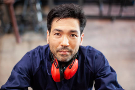 Profile picture of Laura Collins