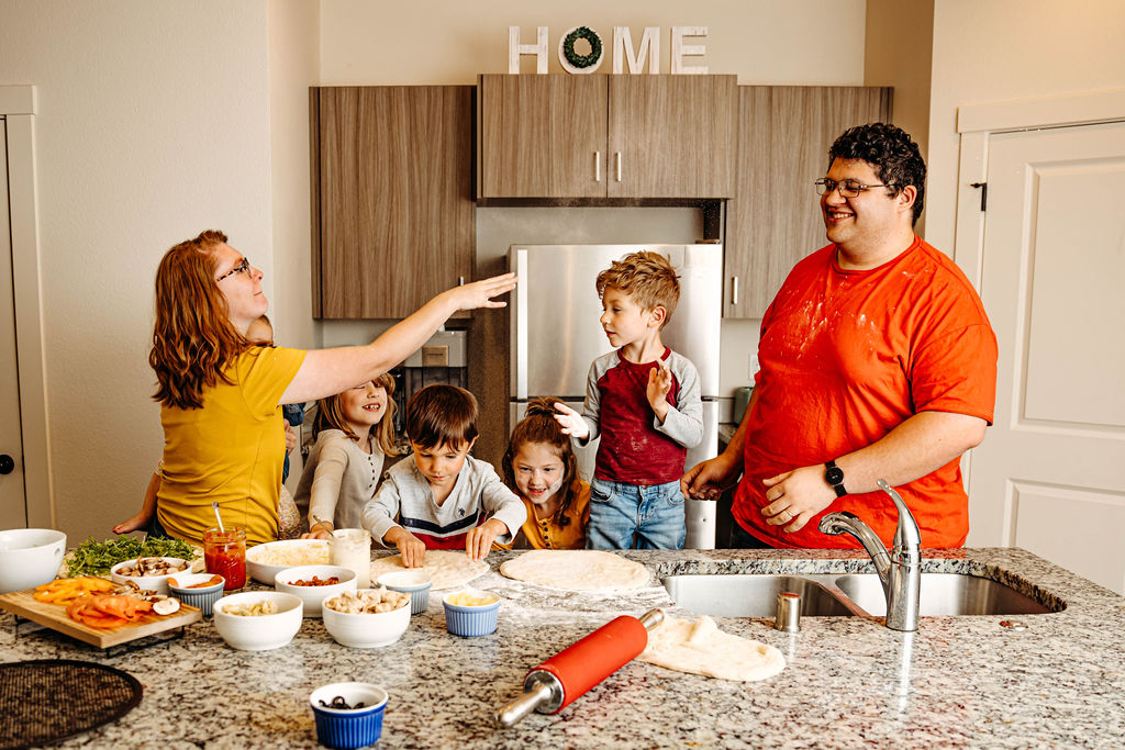 Family fun at pizza night