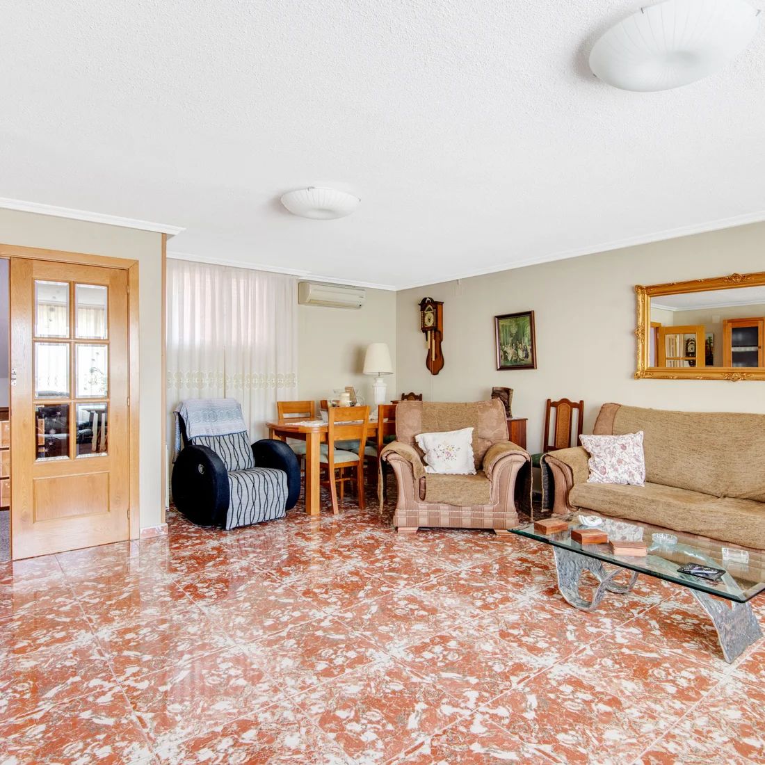 Unifamiliar estilo clásico