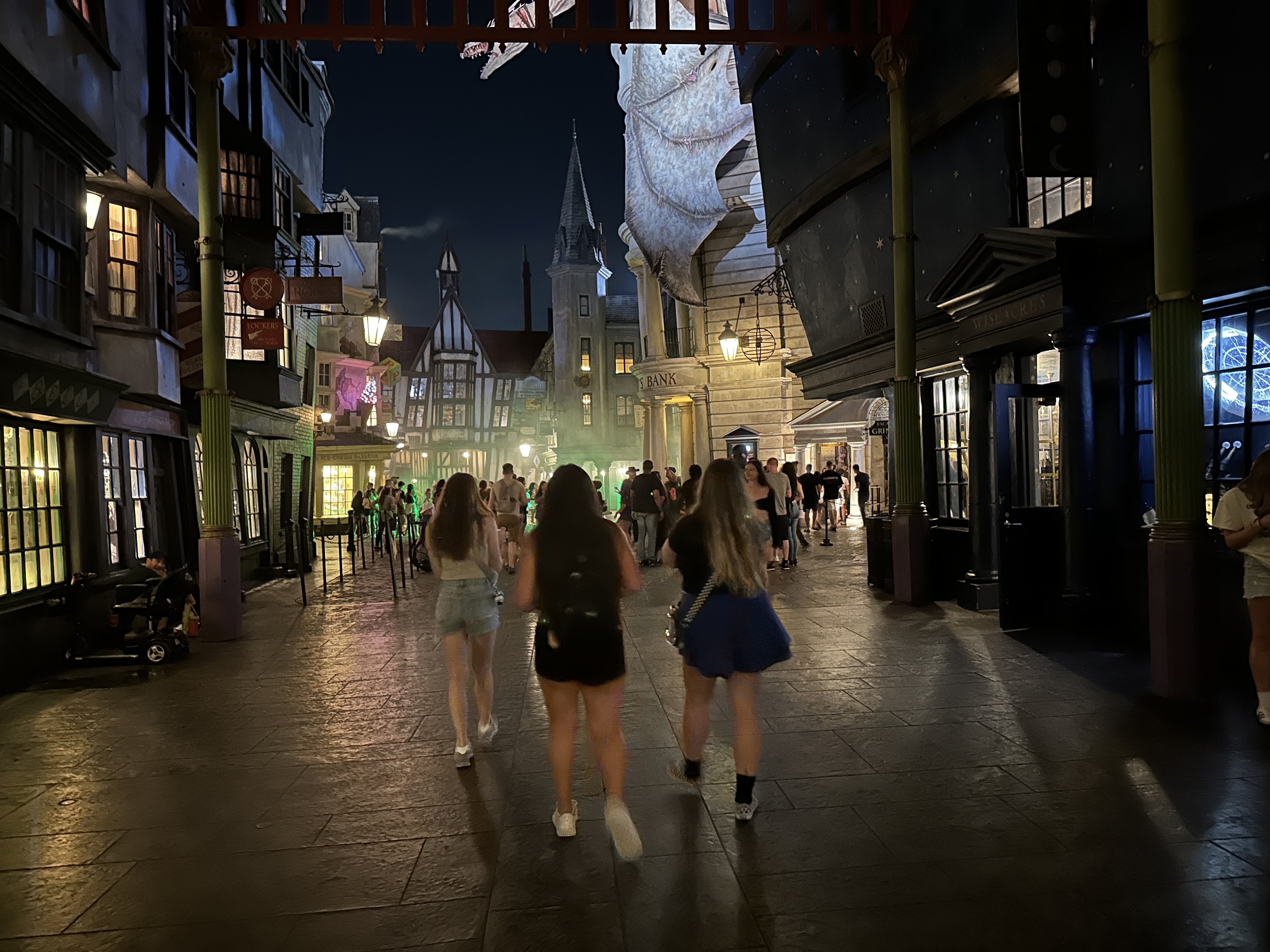 HHN HHN