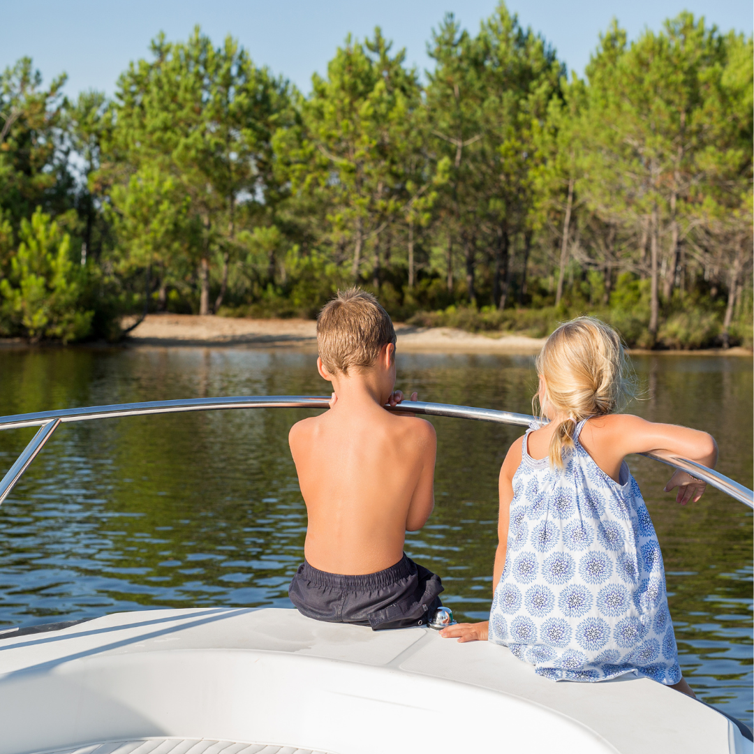 Family boating safety Family boating safety