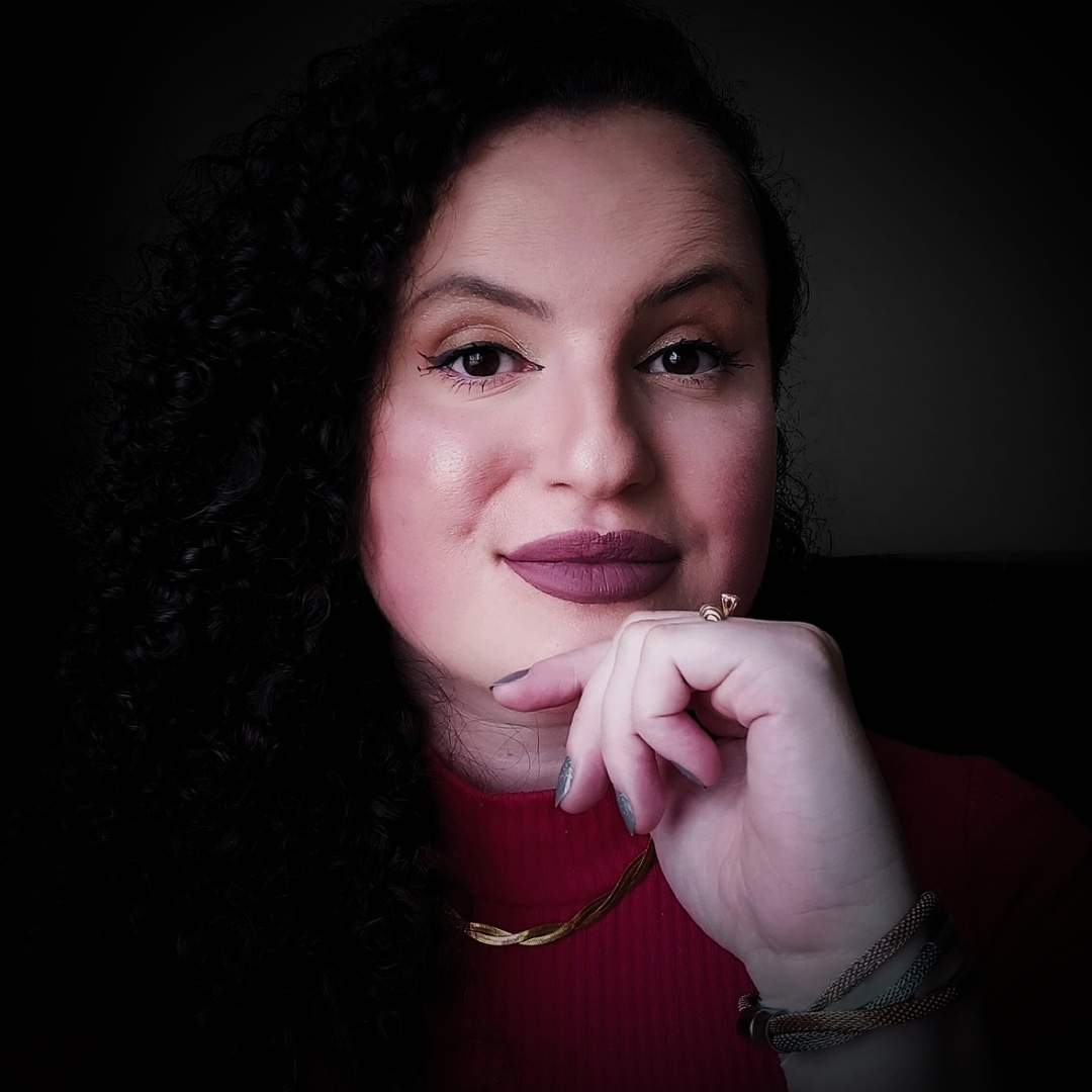 Oi, sou a Jéssica e escrevo este blog para mim, para você e todas as mulheres para nos lembrar de que estamos no poder!