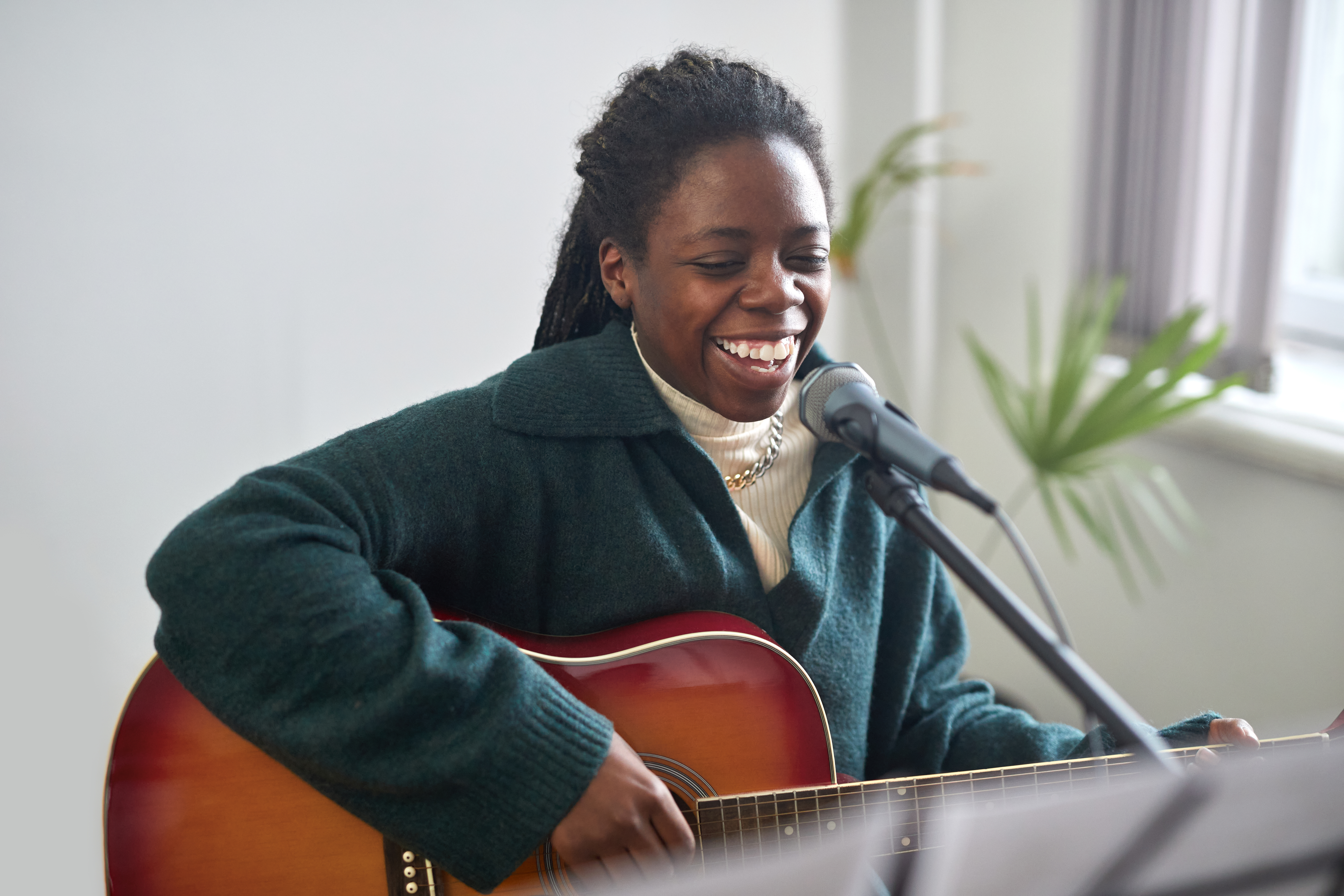 woman with guitar singing woman with guitar singing