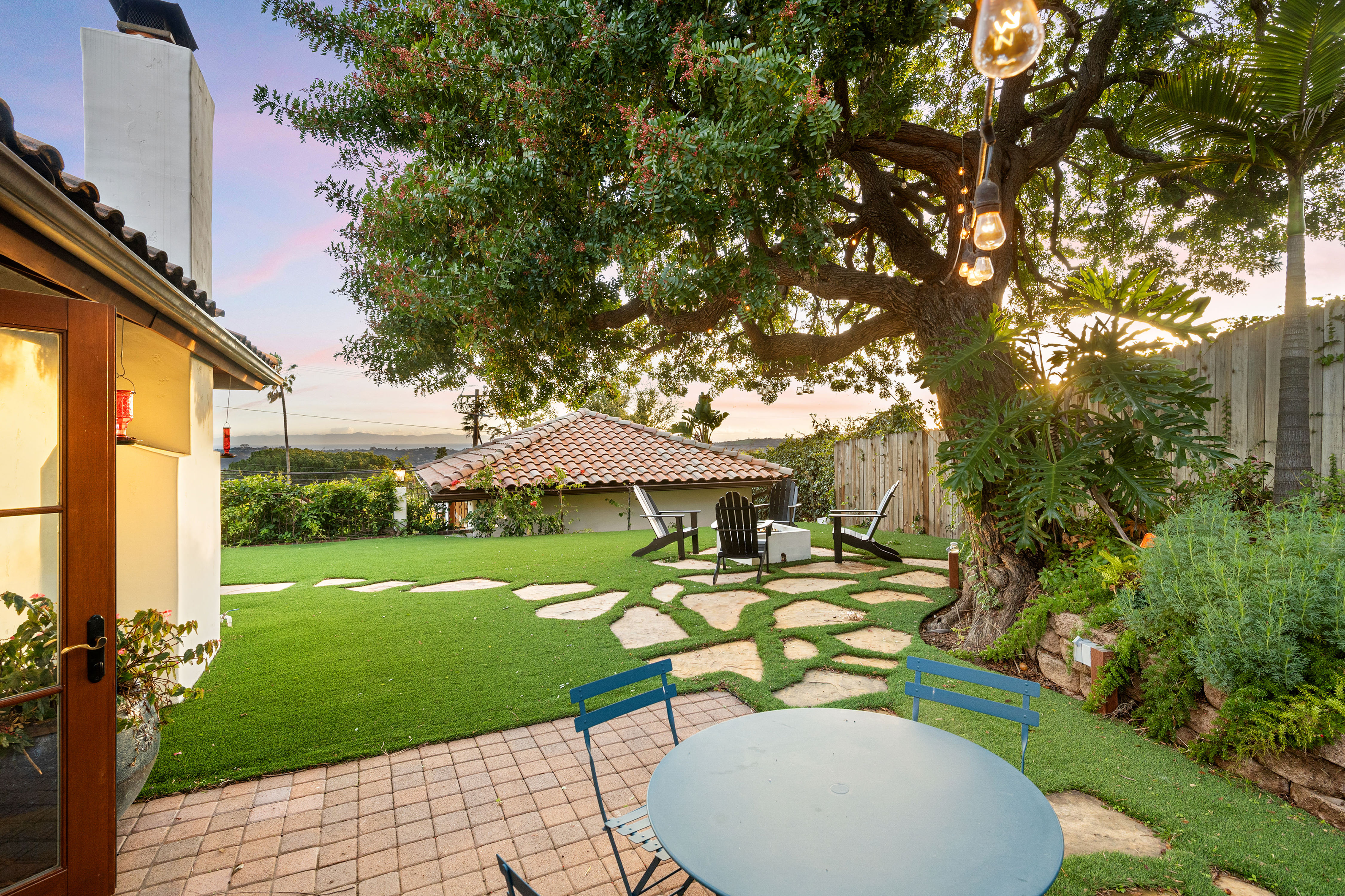 pretty backyard pretty backyard