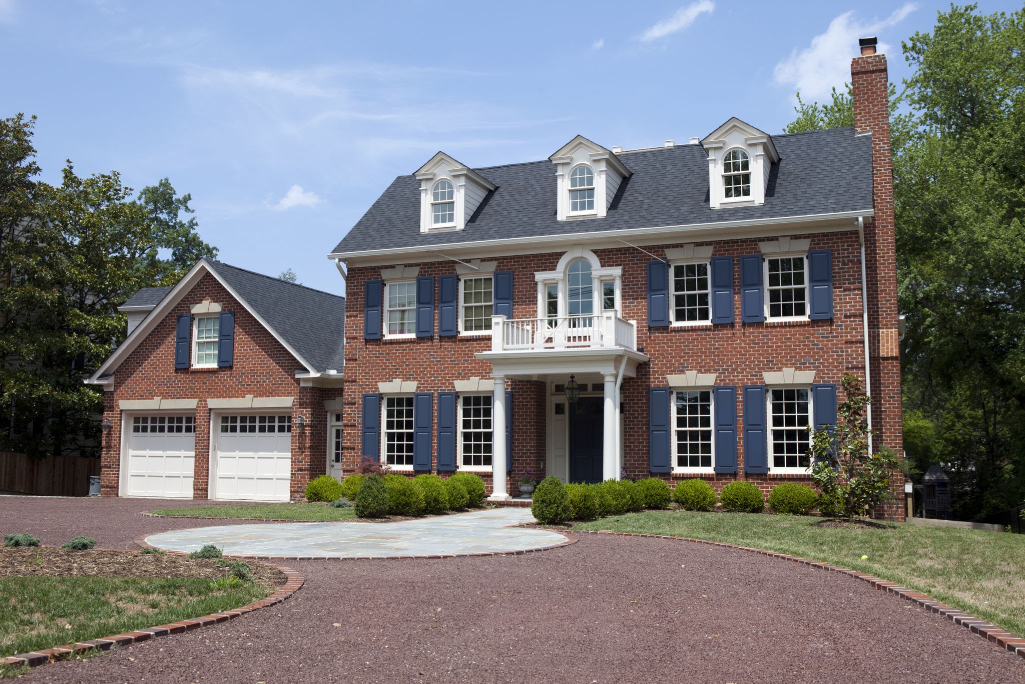 colonial style house
