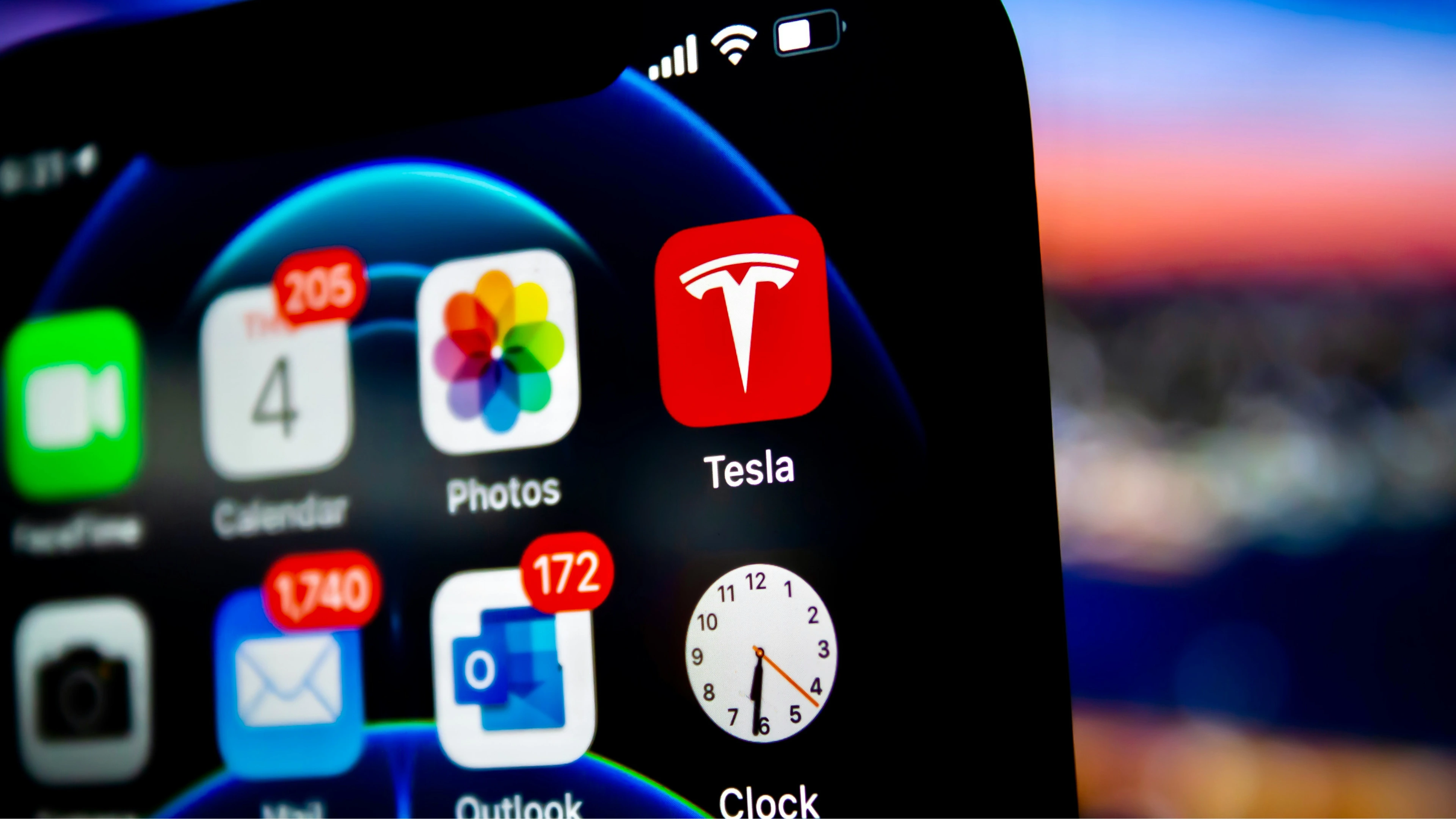 A close-up of the Tesla app, which consumers use to monitor their Tesla Powerwall.