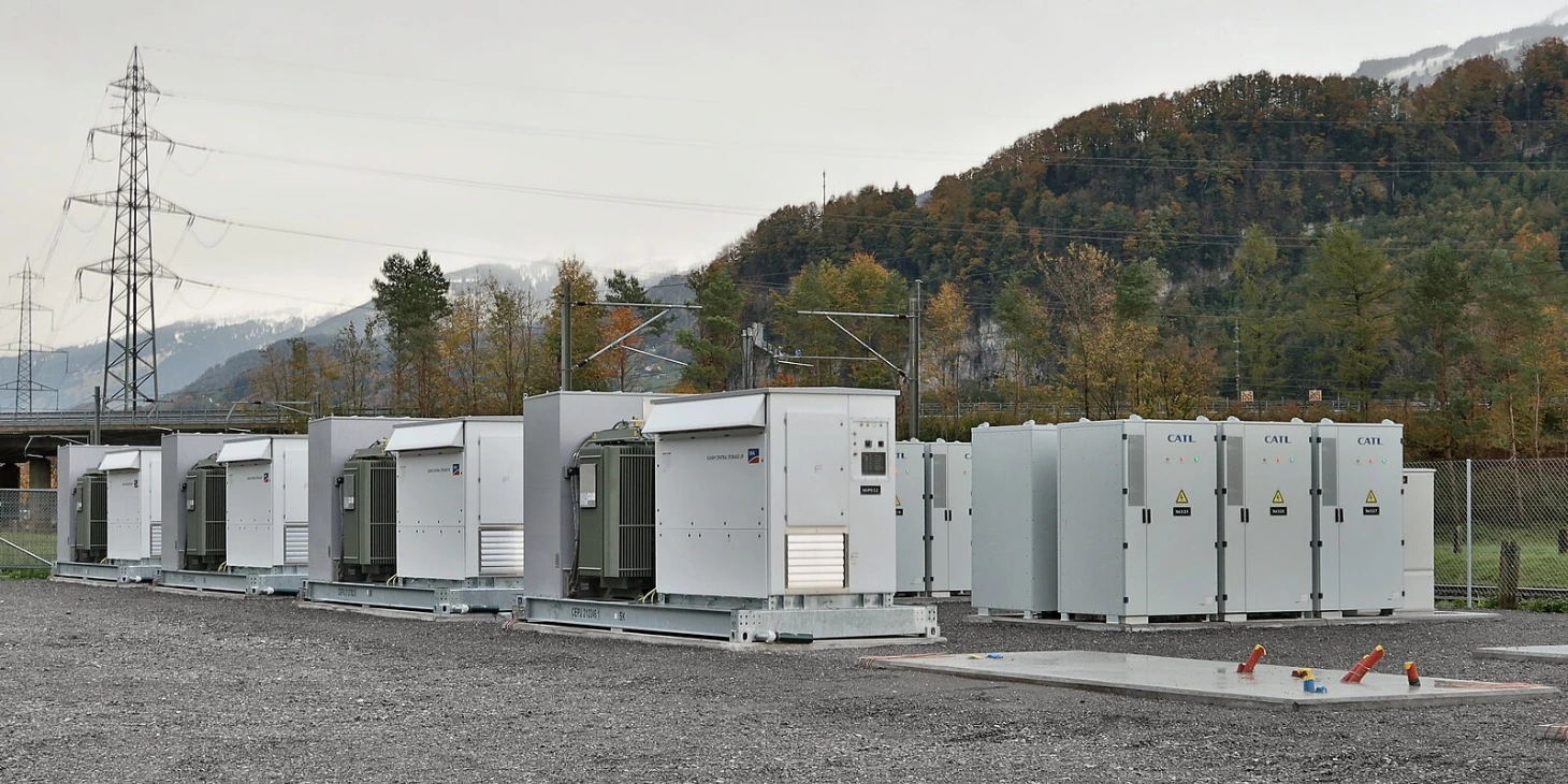 Flow Solar Batteries connected to the power grid