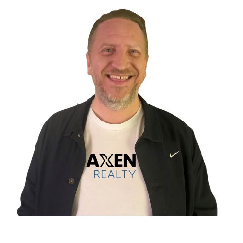 Josh McDowell headshot