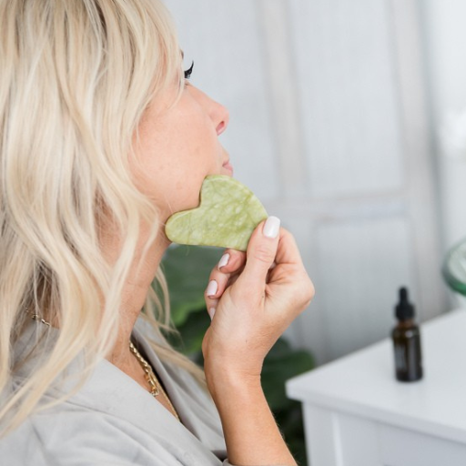Beauty in the Green Serums vs Elixirs. Discover your perfect skincare routine Beauty in the Green Serums vs Elixirs. Discover your perfect skincare routine