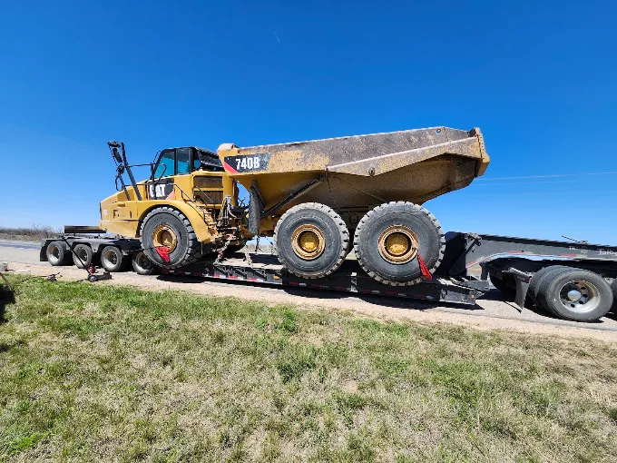 RoadRunner Road Services mobile crane truck and roadside repair work photo 8 in Big Spring, TX and West Texas