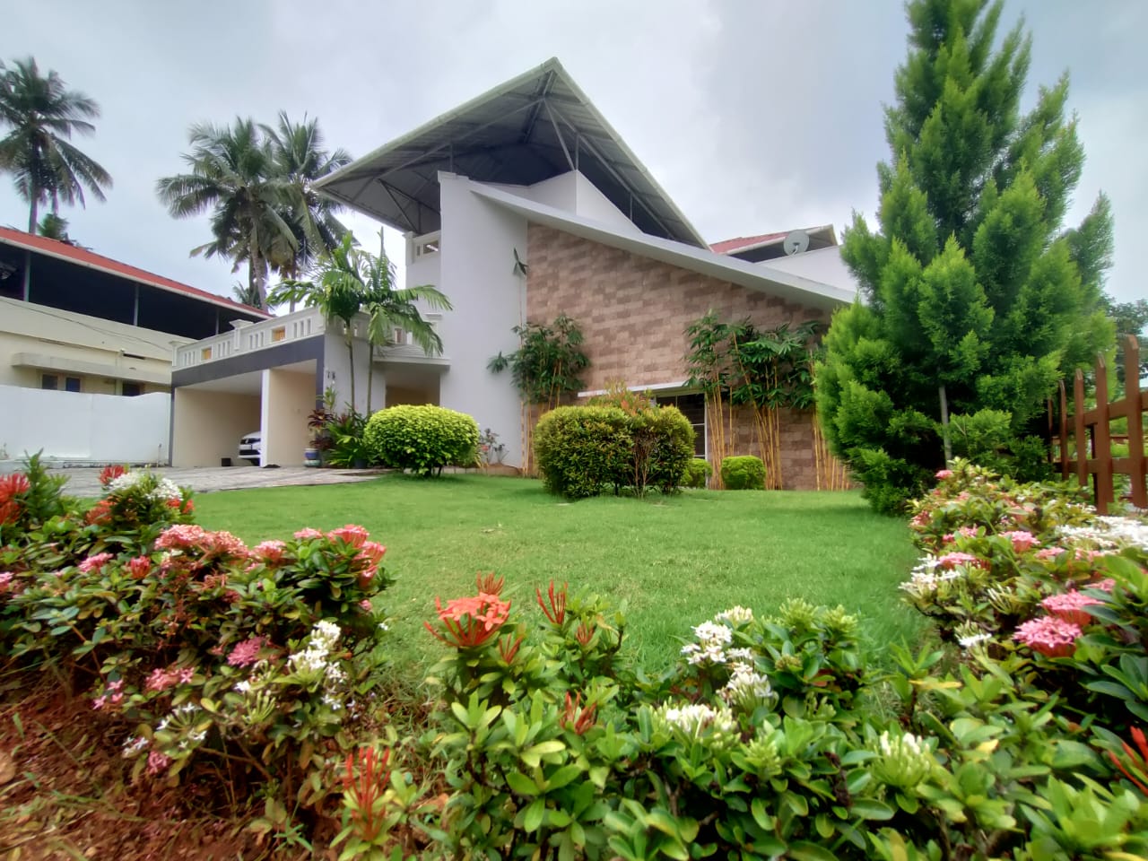 Luxury 4 BHK Furnished Villa for Sale in Pangodu, Thiruvananthapuram Luxury 4 BHK Furnished Villa for Sale in Pangodu, Thiruvananthapuram
