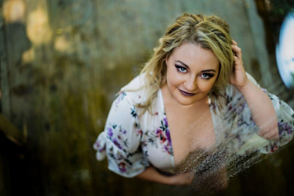 Do a Boudoir Session Without Confidence? Here’s Why You Absolutely Can