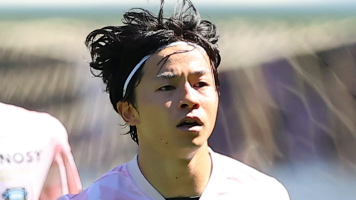 廣島五連勝痛宰川崎前鋒！中村草太連四戰破門，伊藤達哉首球難掩失落