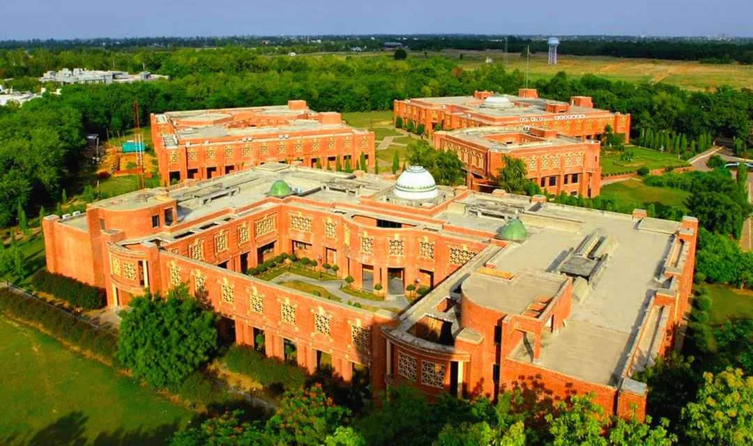 Indian Institute of Management Lucknow