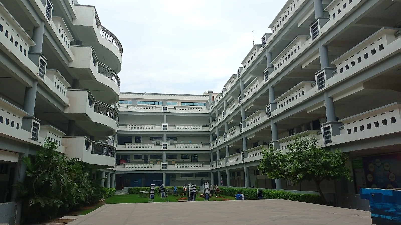 Manav Rachna International Institute of Research & Studies