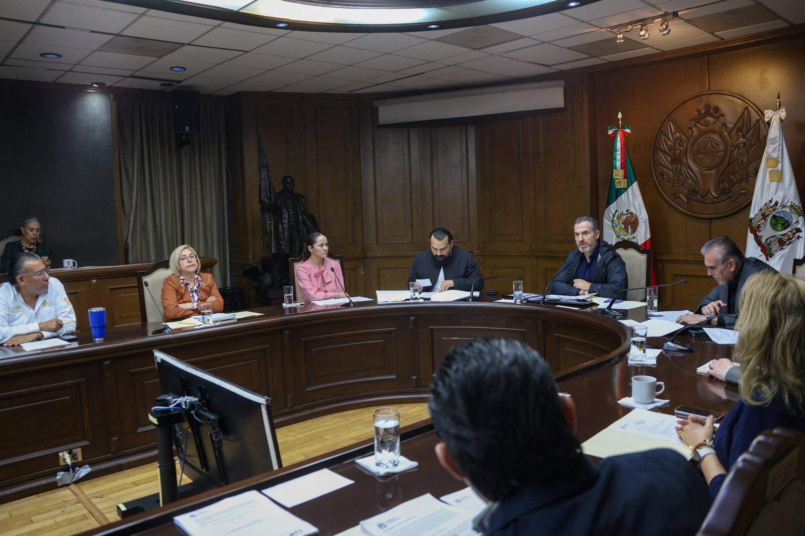 Expedirá el Gobierno de Monterrey permiso gratuito de estacionamiento a personas con discapacidad