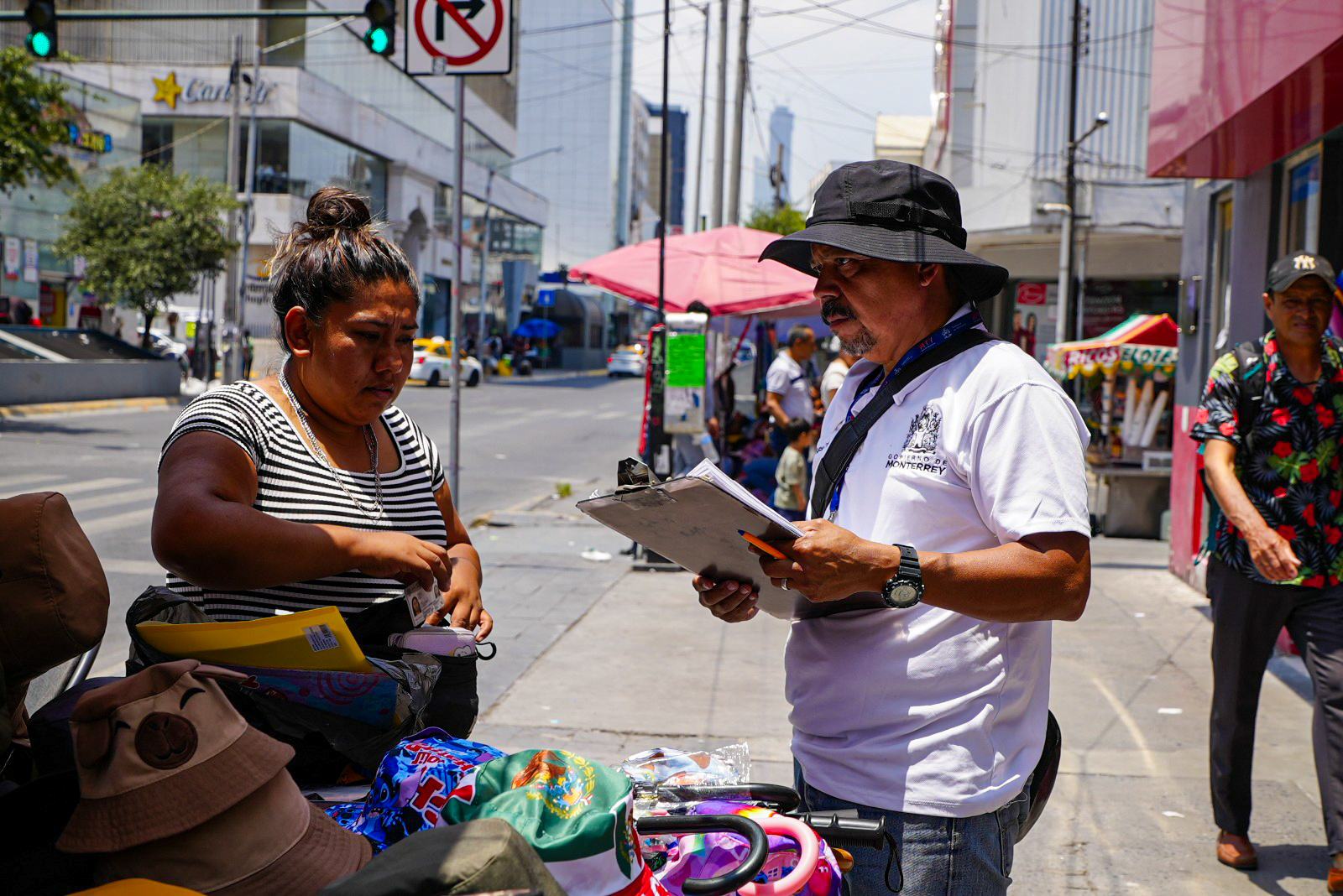 Realiza Dirección de Comercio 84 decomisos en Centro de Monterrey