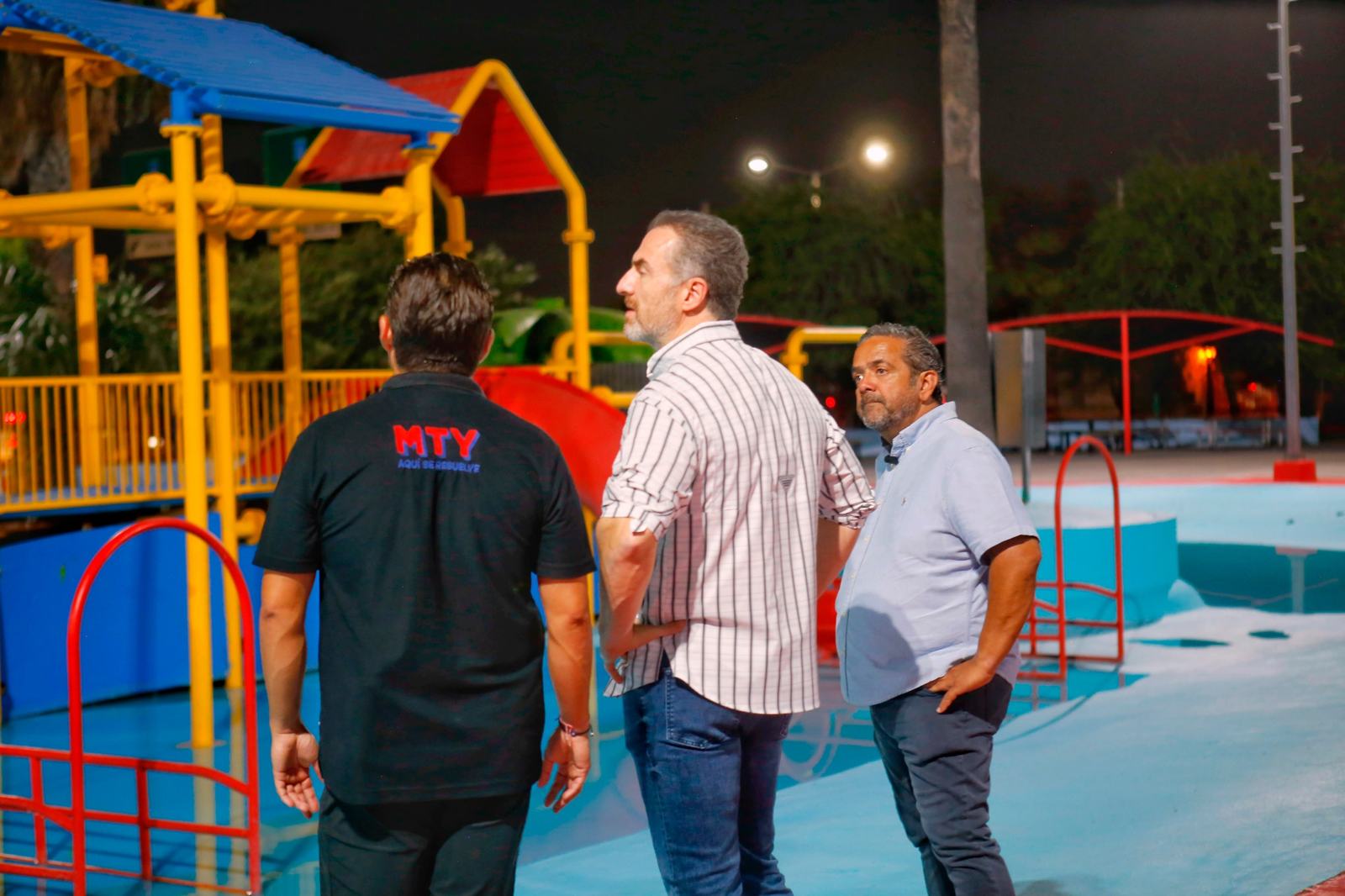 Este verano, el calor se disfruta mejor en las albercas de los parques de Monterrey